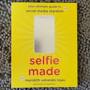Selfie Made Paperback by Meridith Rojas Brand New